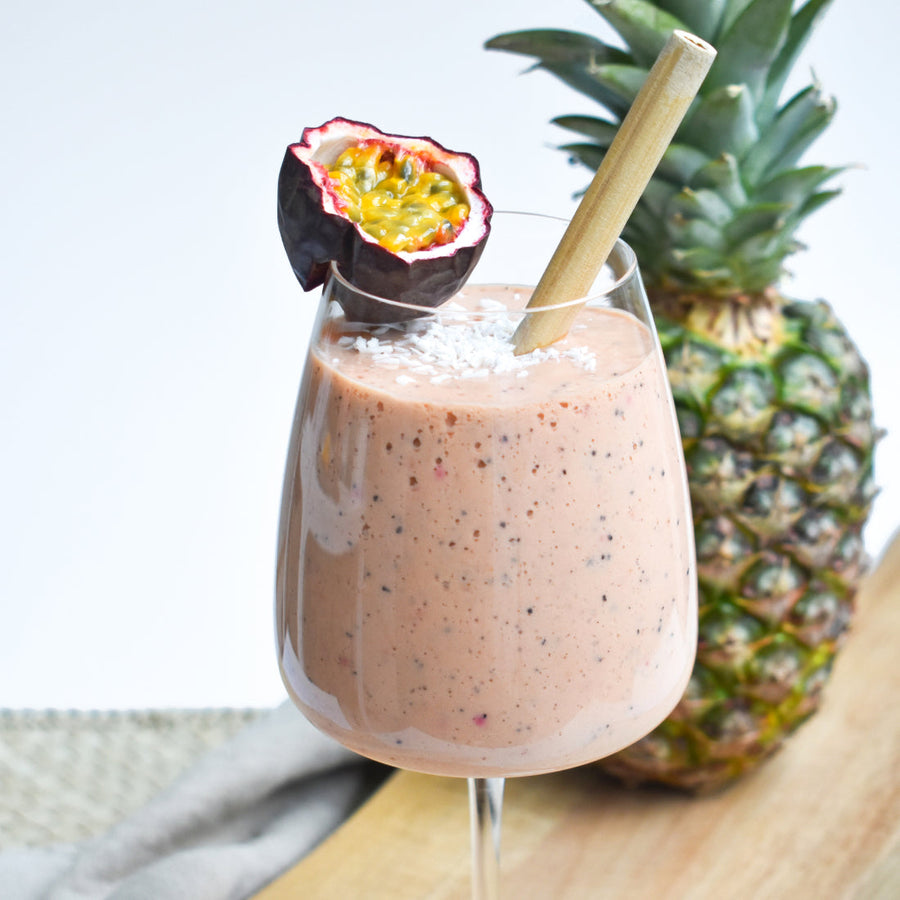 Superfood smoothie for hormonal balance 